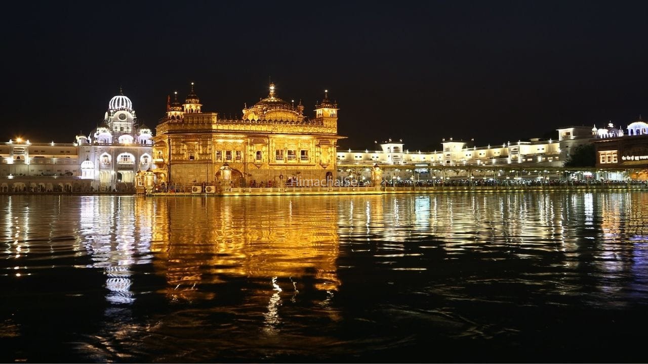 सितंबर में घूमने के लिए ये हैं बेहतरीन जगहें, अभी से बना लें ट्रिप का प्लान​
