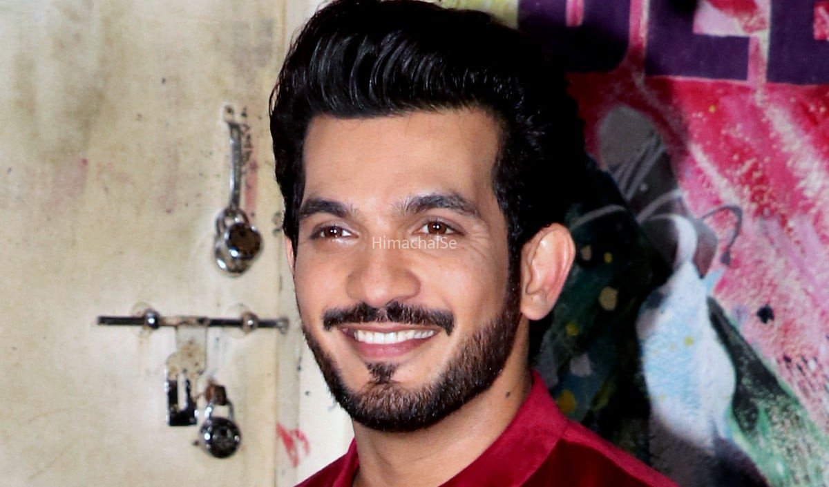 कार एक्सीडेंट के बाद सुरक्षित बचे एक्टर Arjun Bijlani, टीम ने बयान जारी कर दी हेल्थ अपडेट