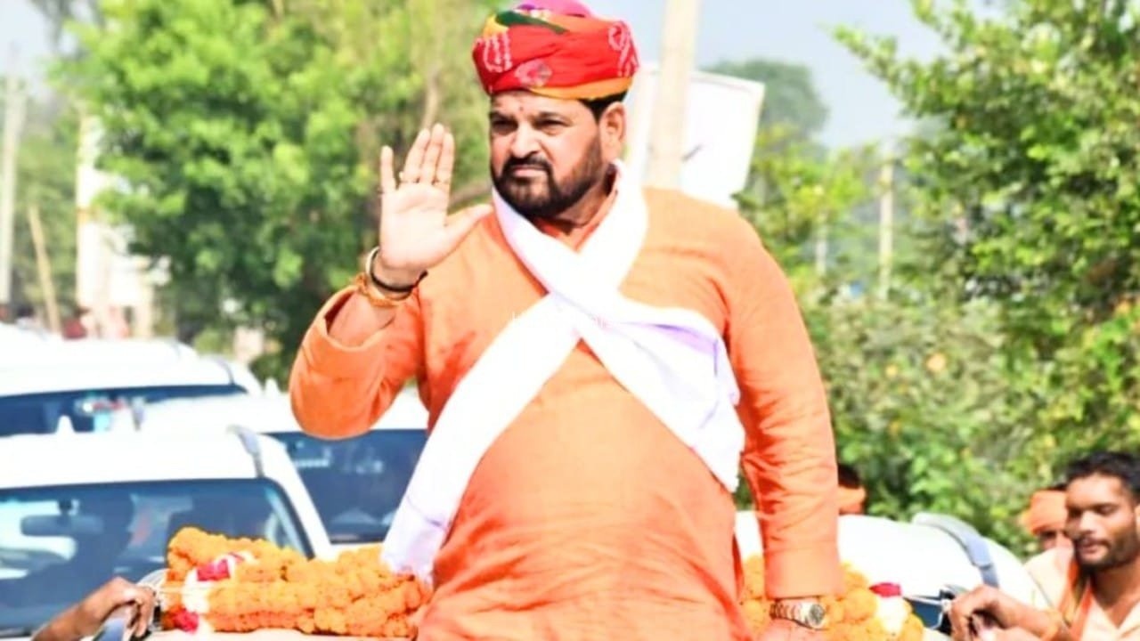 बृजभूषण शरण सिंह बरी, सियासी राह खुली, अब राजनीति में वापसी का क्या है विकल्प?​