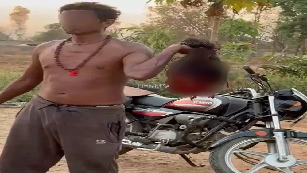सिरफिरे पति ने पत्नी का सिर धड़ से किया अलग, फिर सिर लेकर गाँव में घूमता रहा आरोपी, मंजर देख काँप गया लोगों का कलेजा​​​