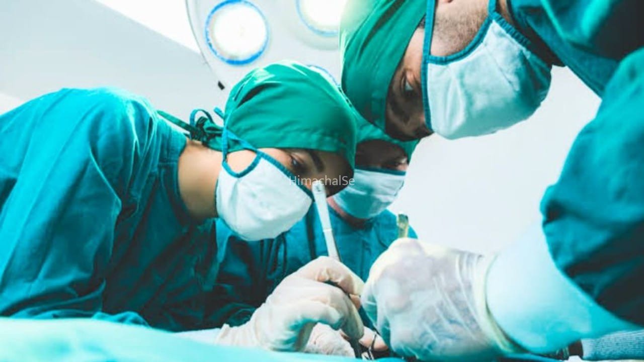 209 किलो वजन…छोटा पड़ गया ऑपरेशन बेड, AIIMS के डॉक्टरों ने बदल दी मरीज की जिंदगी​