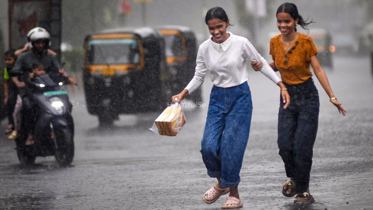 Aaj Ka Mausam: दिल्ली में अगले 5 दिन बारिश… यूपी-बिहार से लेकर छत्तीसगढ़ तक अलर्ट, जानें हिमाचल-उत्तराखंड में कैसा रहेगा मौसम