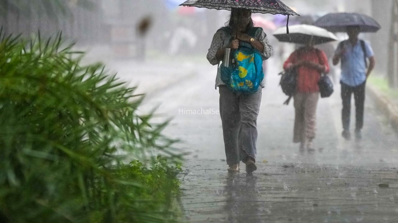 बारिश से अभी और भीगेगी दिल्ली…UP से ओडिशा तक IMD का अलर्ट, जानें हिमाचल-उत्तराखंड का मौसम​