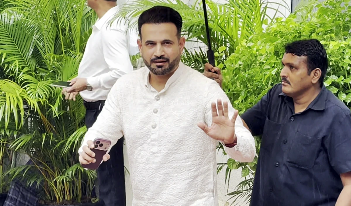 Irfan Pathan ने Babar Azam की Fake News का किया खुलासा, बताया क्यों नहीं देते जवाब​