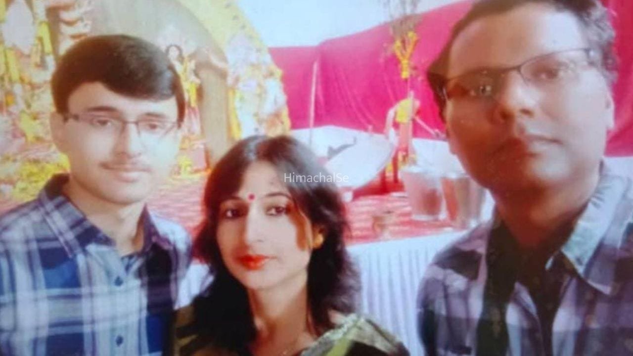 तीन लाशें, एक चिता और रिश्तों की खामोशी… वाराणसी में मुखर्जी परिवार की अंतिम विदाई​