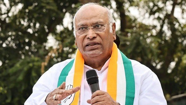 तीन मांगों को लेकर सरकार पर बरसे खरगे​