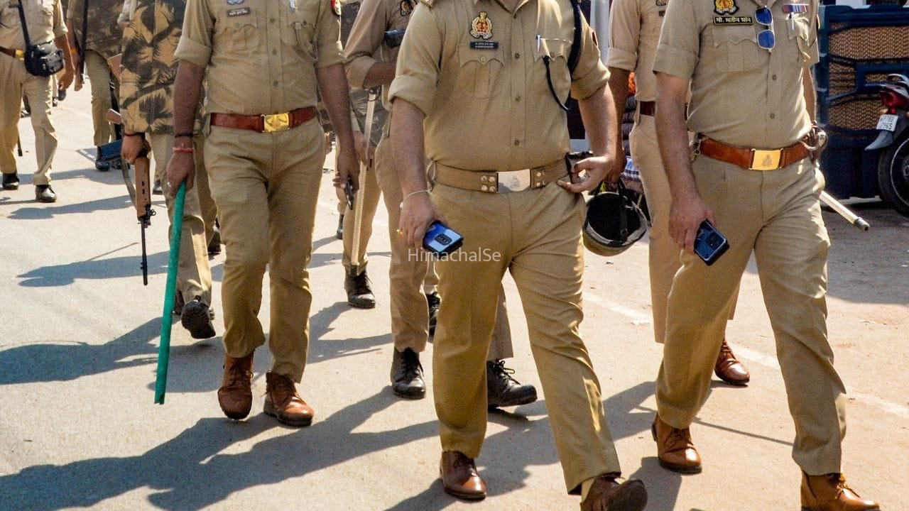 पति की बेइंतहा मोहब्बत का दर्दनाक अंत, पत्नी से हॉट टॉक के बाद कमरे में मिली लाश, भाई को फोन कर बोला ‘I Love You…’​