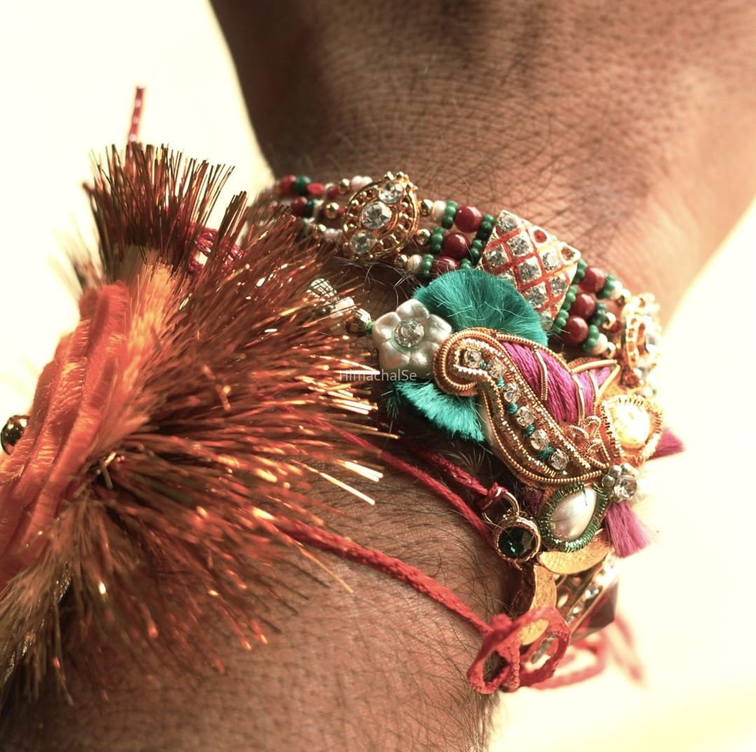 Rakhi Designs: सिर्फ धागा नहीं, बदलता फैशन! हर दौर में ऐसे बदले राखी के डिजाइन