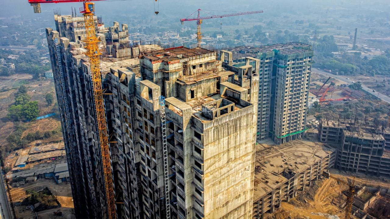 भारतीय रियल एस्टेट ने पकड़ी रफ्तार, चीन में आया संकट? ये है बड़ी वजह