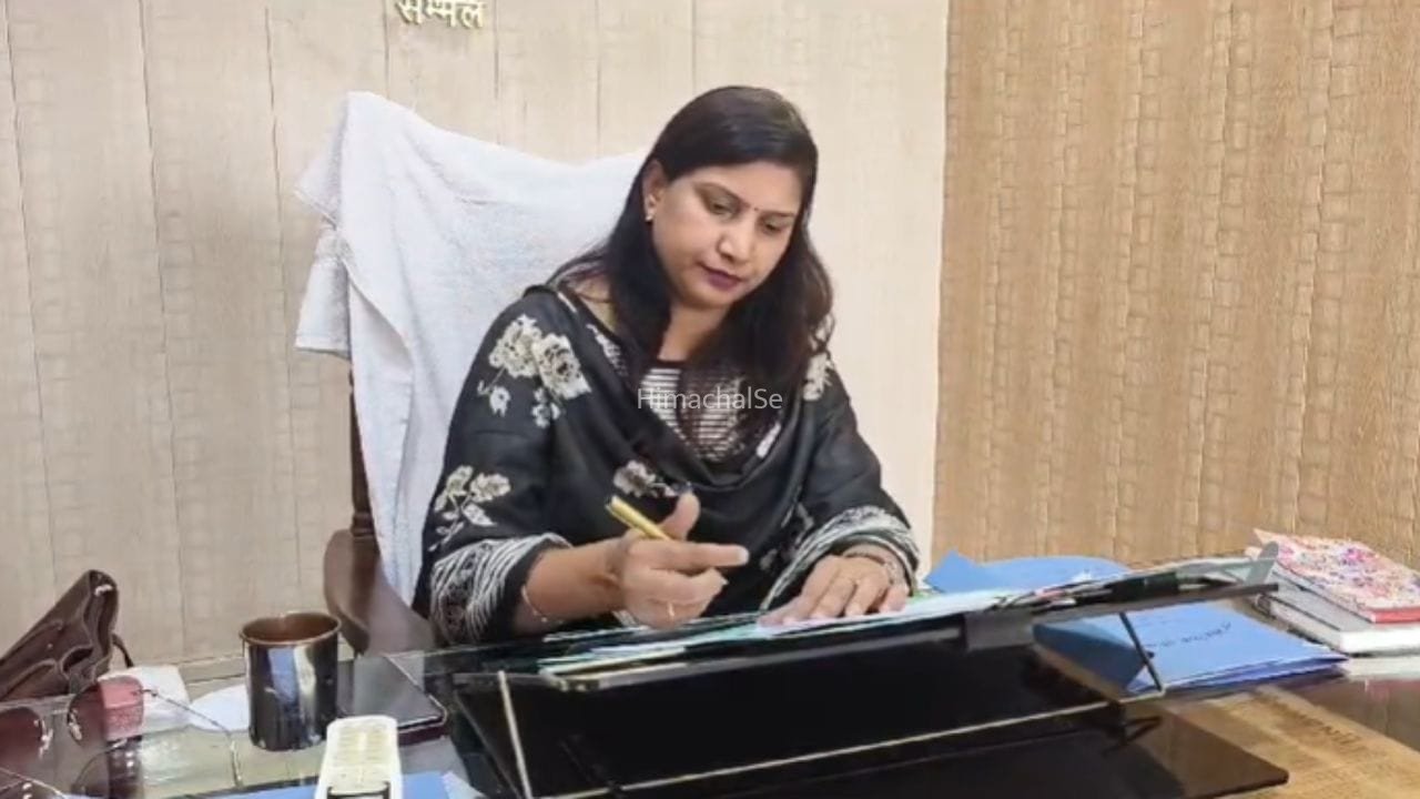संभल में BSA अलका शर्मा पर DM का एक्शन, रोक दिया वेतन; जानें क्या है पूरा मामला​