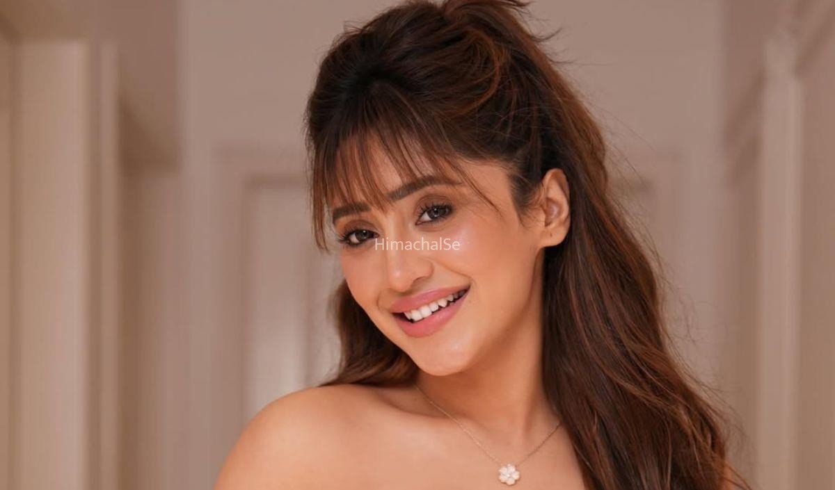 Aanchal Khurana का दावा, Kushal Tandon के कारण Shivangi Joshi ने भेजा था धमकी भरा मैसेज​