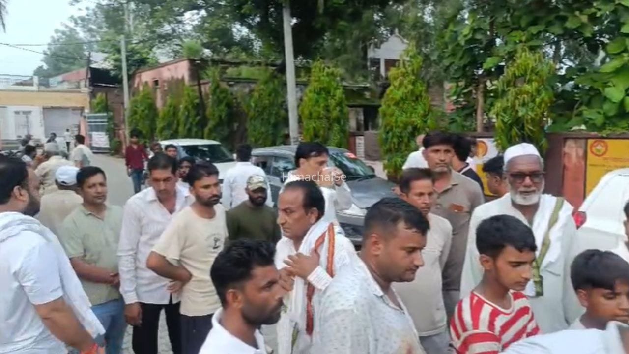 मुजफ्फरनगर में संपत्ति विवाद में खूनी खेल, बड़े भाई ने पंचायत के बीच छोटे भाई को मारी गोली; मौत​