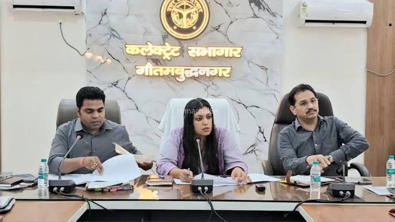 मनमानी फीस बढ़ाना पड़ा भारी! नोएडा के 7 स्कूलों पर बड़ा एक्शन, नियम तोड़ने पर 7 लाख का लगा जुर्माना