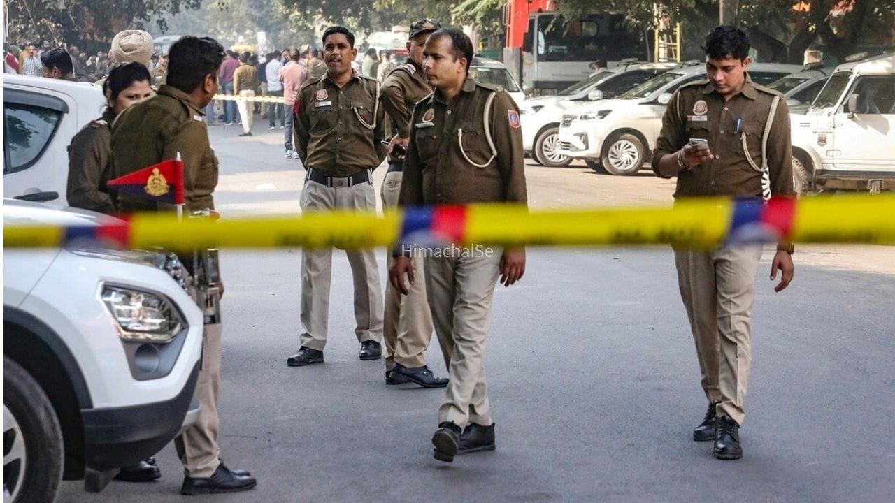 नोएडा में 13 दिनों तक धारा 163 लागू… कानून-व्यवस्था बिगाड़ने वालों पर होगी FIR, कमिश्नरेट की चेतावनी​