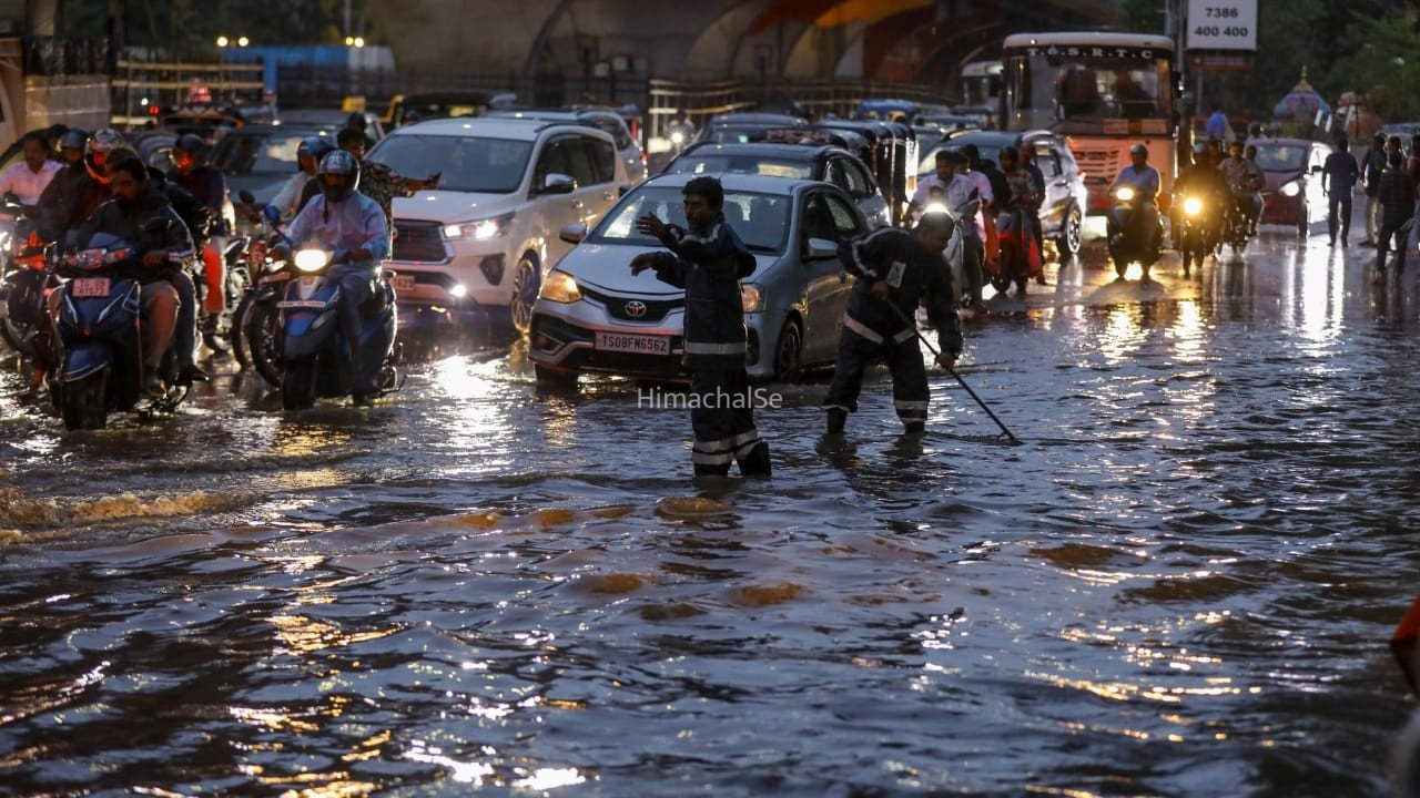 दिल्ली से लेकर बिहार तक भारी बारिश…ओडिशा-असम में बाढ़ से हाहाकार, हिमाचल-उत्तराखंड के लिए अलर्ट​