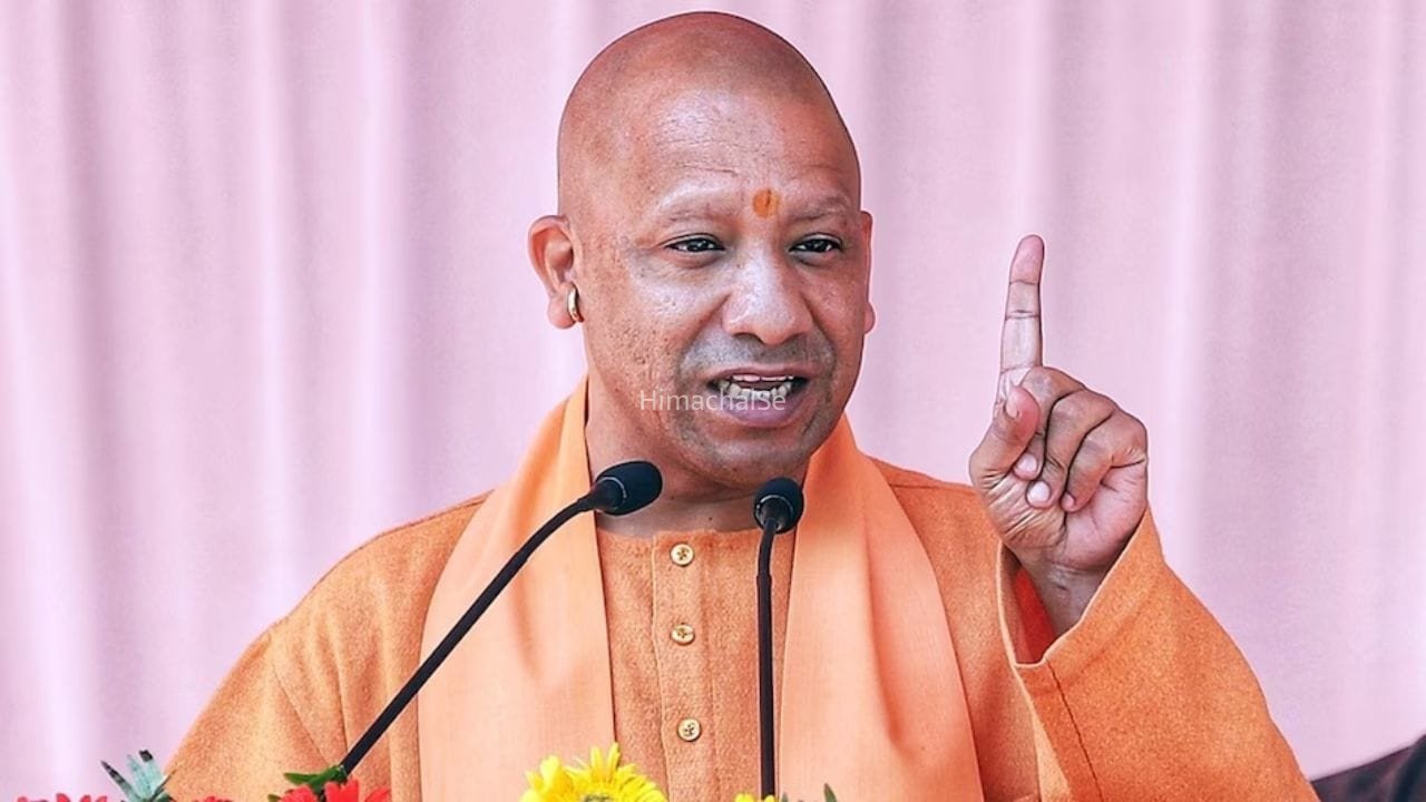 ‘राष्ट्रगान-राष्ट्रगीत का अपमान बर्दाश्त नहीं, यह भारत की आन-बान-शान’, तिरंगा यात्रा में गरजे सीएम योगी​