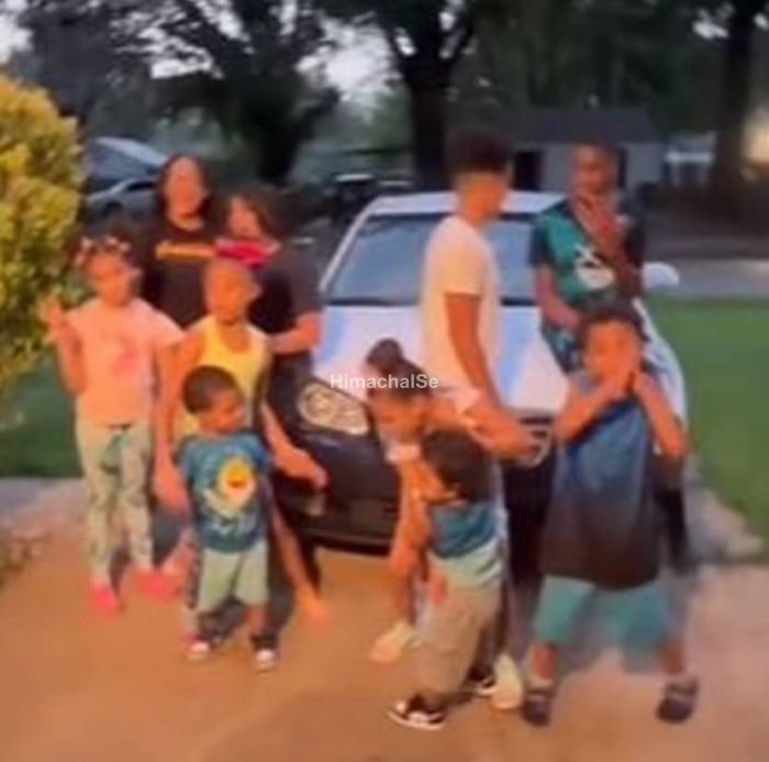 11-kids-700×693