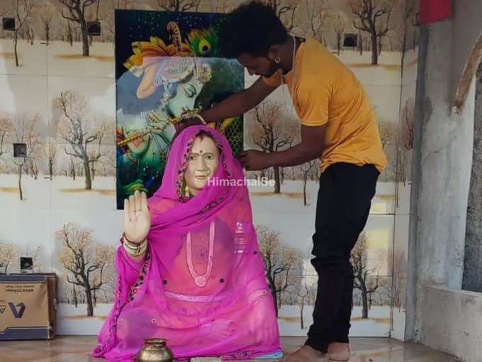 husband-built-wife-temple-in-her-memory-28-9-21-2
