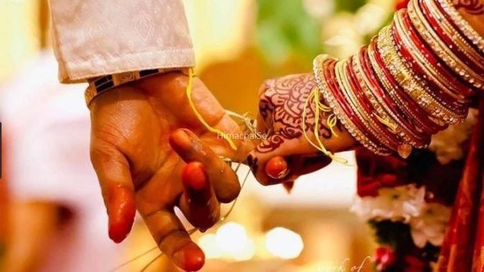 3 बार कोशिश की लेकिन 100 के दस नोट गिनने में फेल हो गया दूल्हा.. दुल्हन ने शादी से किया इनकार