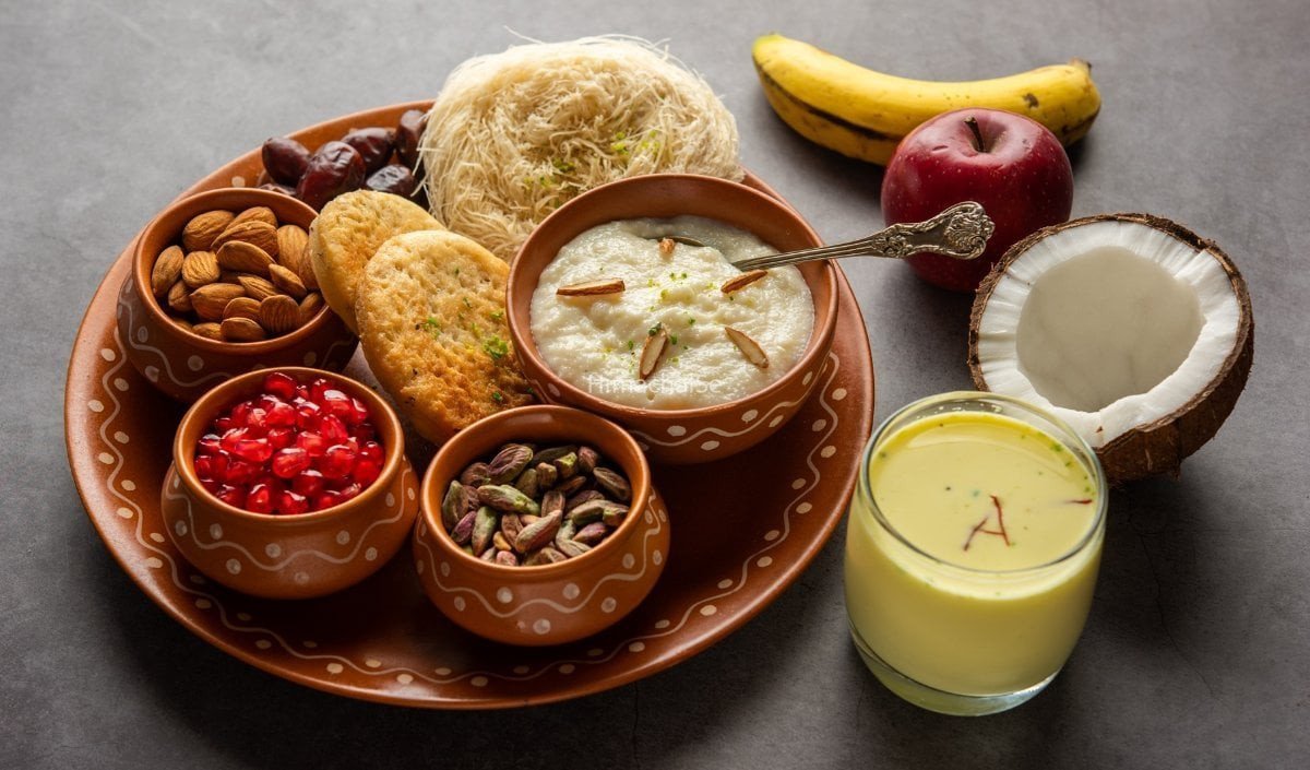 व्रत में Satvik Food ही क्यों खाया जाता है? जानिए इसके पीछे की पूरी परंपरा​