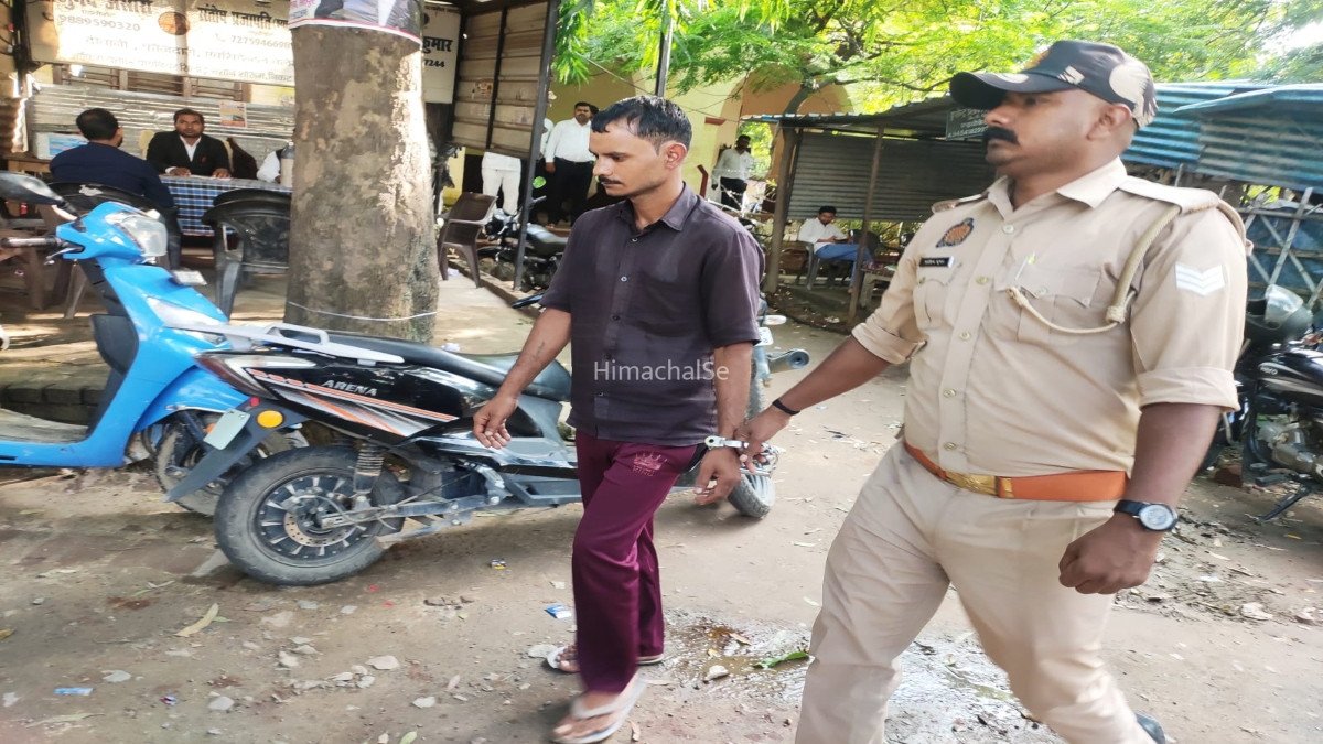 यूपी के सीतापुर​​ में हैवान​​ बाप ने नाबालिग बेटी से किया दुष्कर्म, कोर्ट ने दी सख्त सजा​​